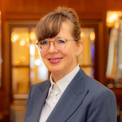 Bettina Storey – Clubmanagerin